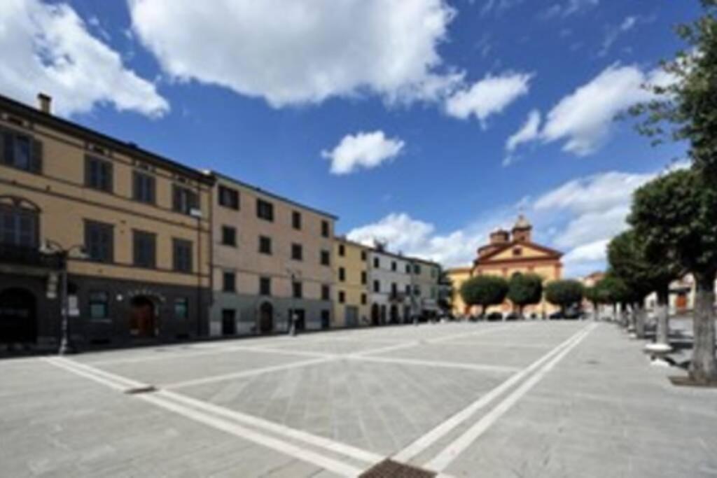 La Piazza - Appartamento Con Vista Sinalunga Exterior photo
